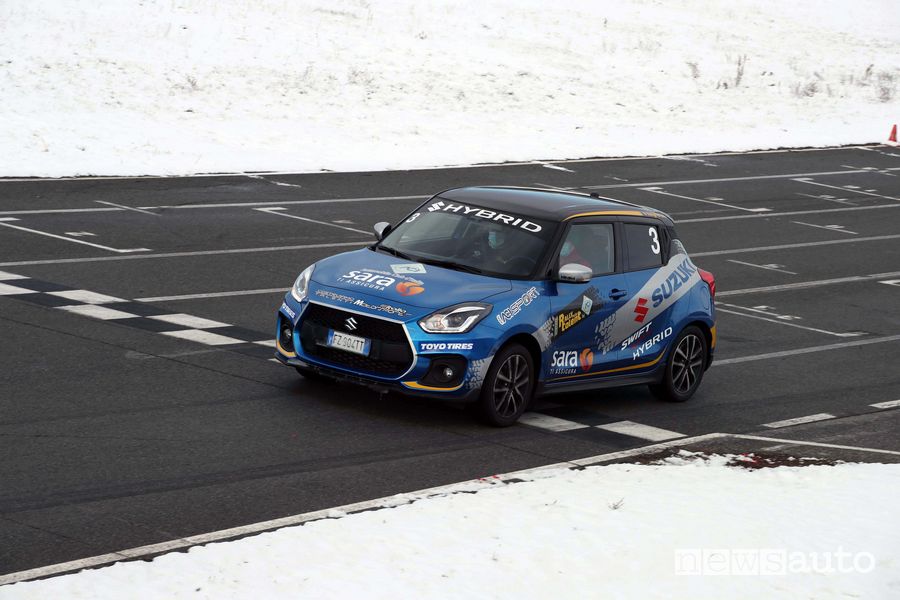 Suzuki Swift Sport Hybrid Rally Italia Talent Busca track