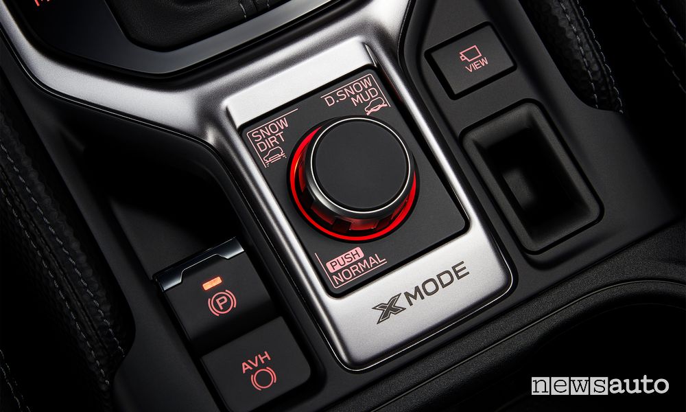Comandi X-Mode abitacolo nuovo Subaru Forester