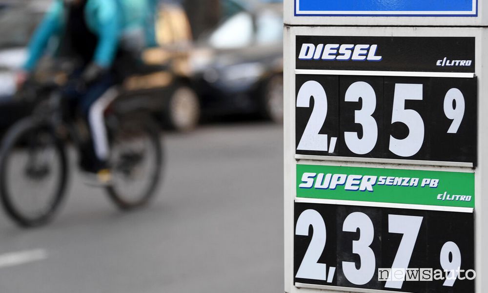 Prezzi reali di benzina e gasolio con le accise mobili