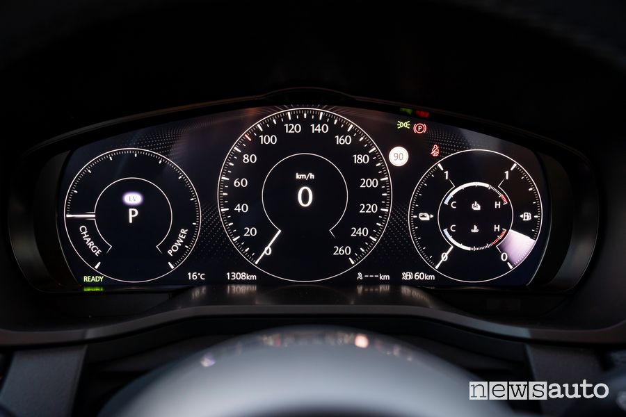 Display quadro strumenti abitacolo Mazda CX-60 PHEV ibrida plug-in