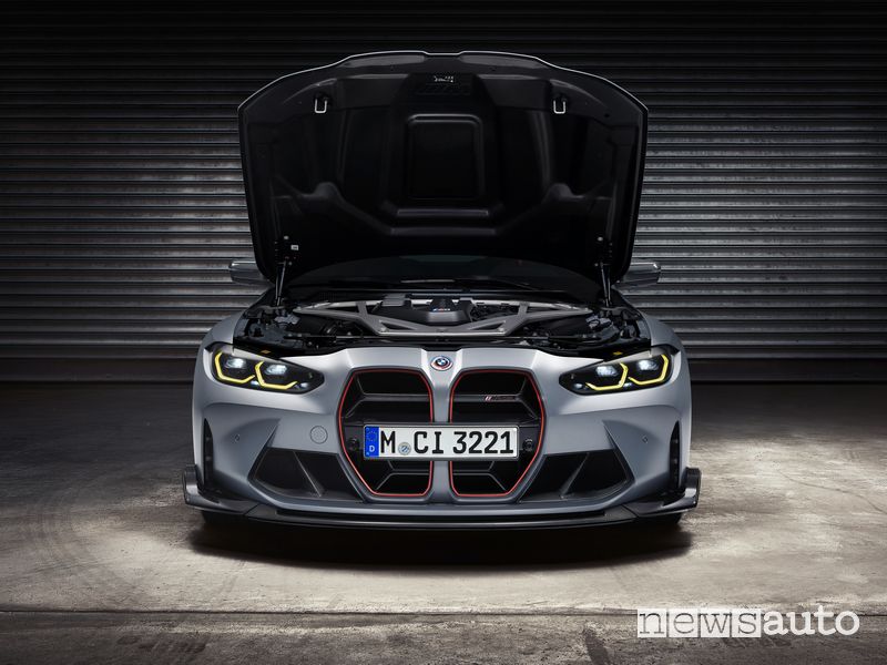 Vano motore nuova BMW M4 CSL