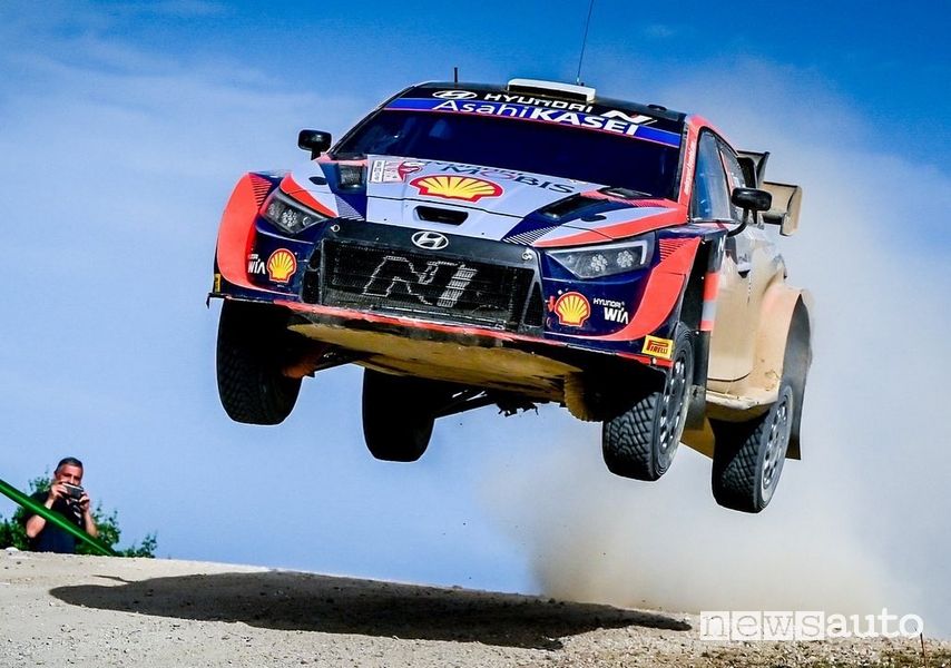 Ott Tanak (Hyundai) vittoria al Rally di Sardegna WRC 2022