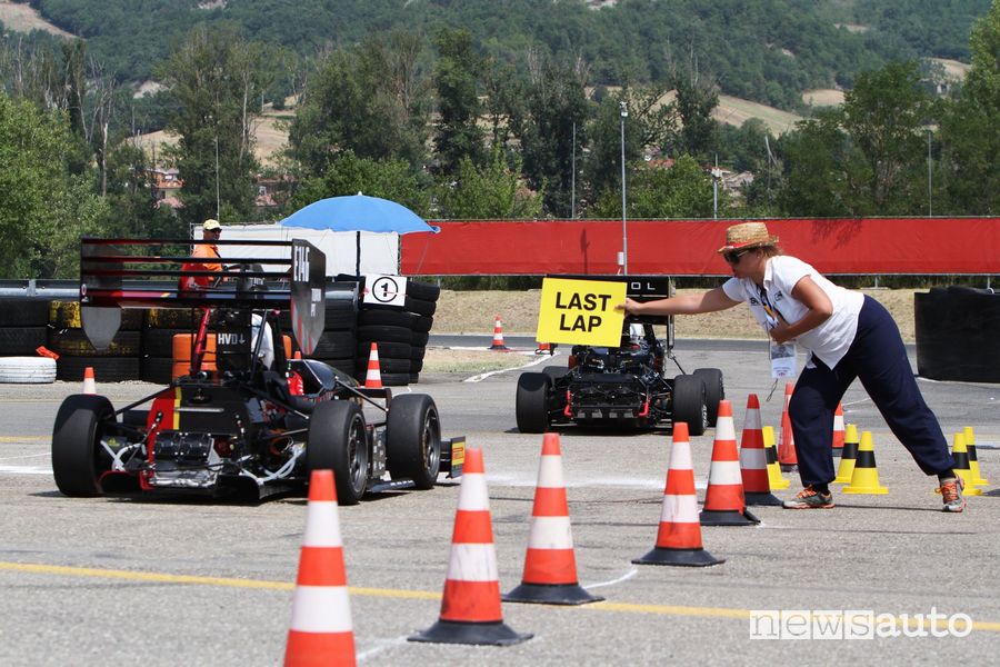 Prova Endurance Formula SAE Italy 2022 in pista a Varano