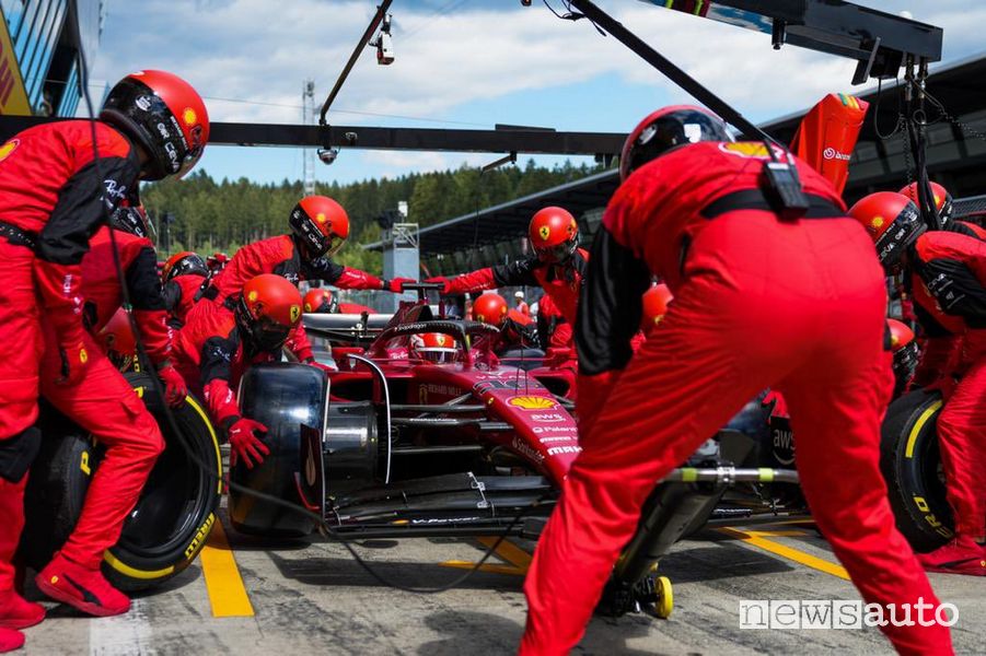 F1 Pit-stop per la Ferrari di Leclerc che ha vinto il Gp d'Austria 2022