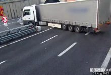 Video inversione ad U in autostrada