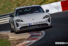 Porsche Taycan Turbo S, record auto elettriche al Nürburgring [video]
