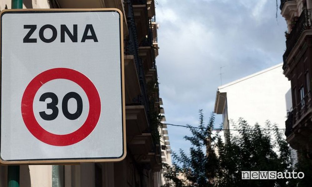 Rome speed limit 30 km/h for cars