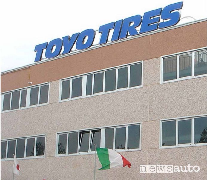 sede italiana di Toyo a Collesalvetti, in provincia di Livorno