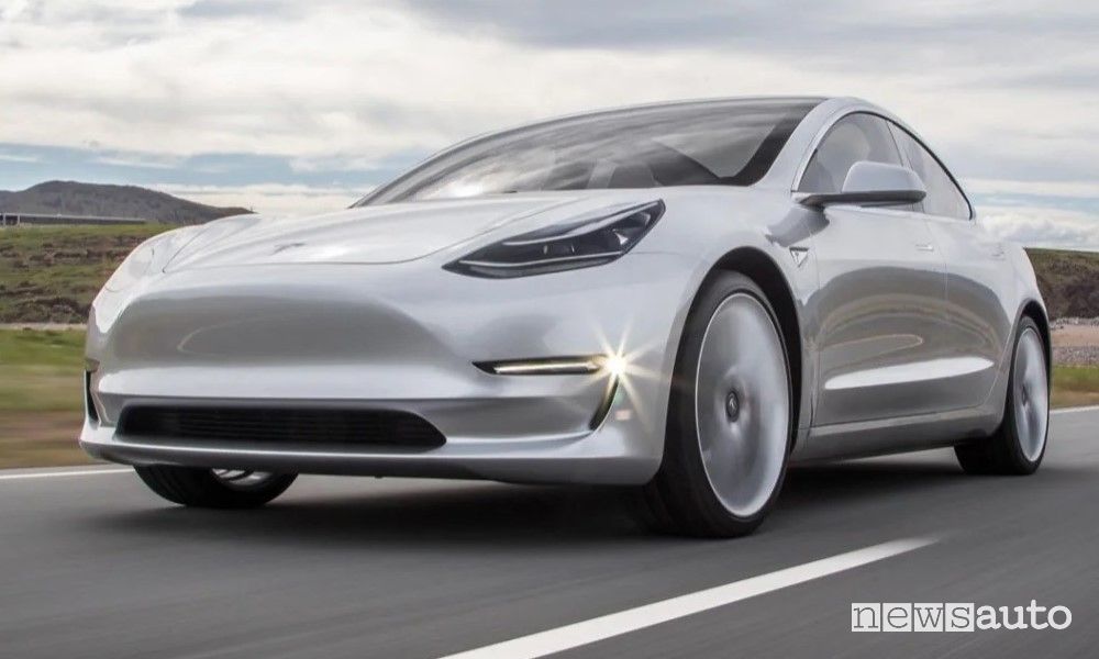Tesla Model 3 si aggiorna con il progetto Highland