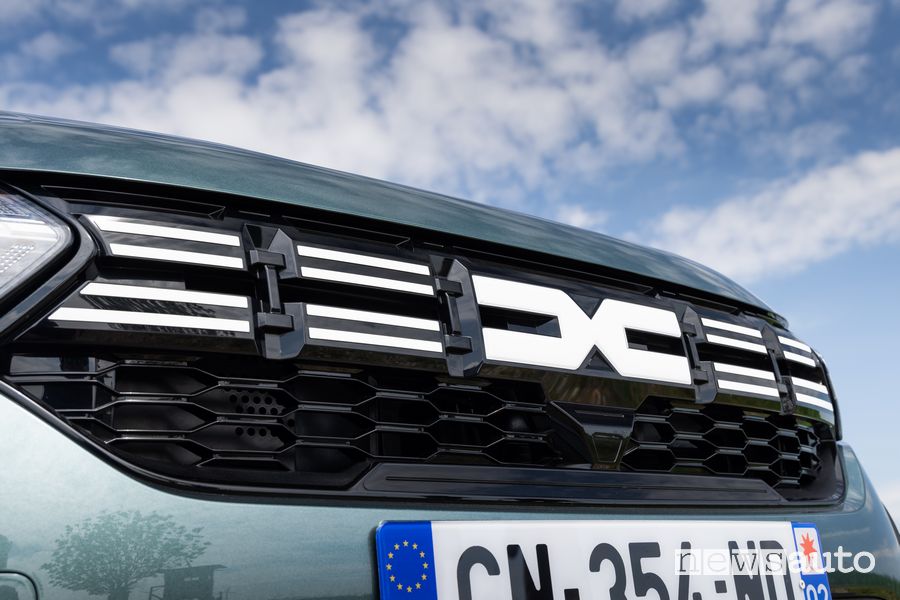 Dacia Jogger Stepway Extreme griglia anteriore