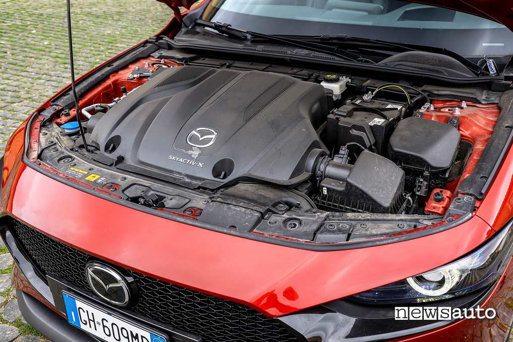 Mazda Mazda3 eSKYACTIV-X 2023 motore