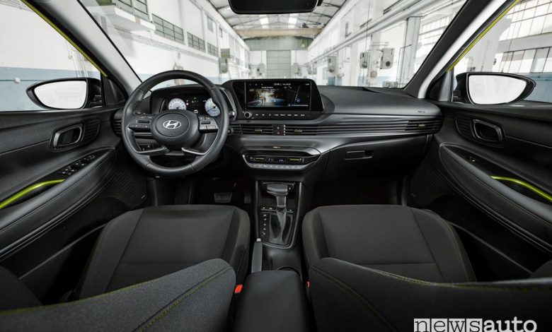 Nuova Hyundai i20 restyling plancia abitacolo