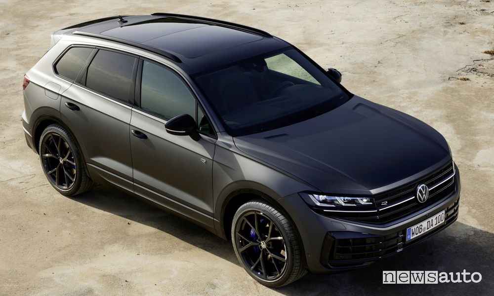 Volkswagen Touareg R eHybrid anteriore 3/4