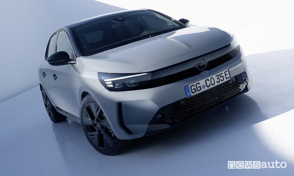 Nuova Opel Corsa Electric 2023 restyling