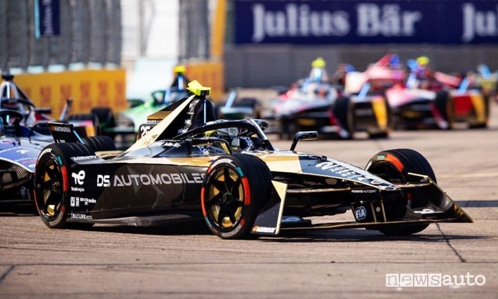 La DS E-Tense del Team Penske vincente in gara nella Formula E