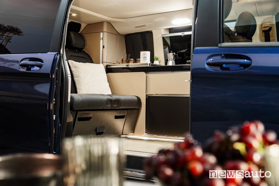 Nuovo Mercedes Classe V Marco Polo abitacolo