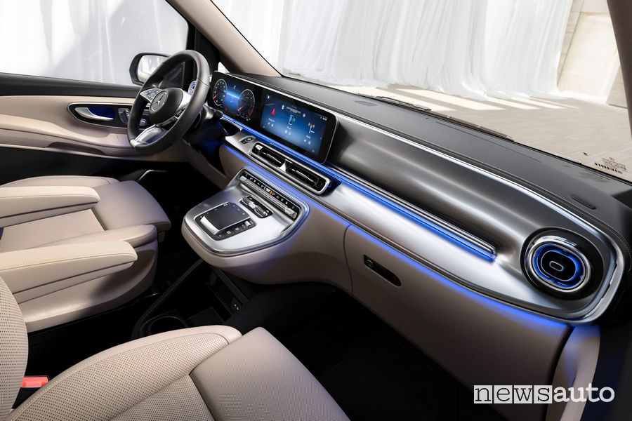Nuovo Mercedes Classe V plancia abitacolo