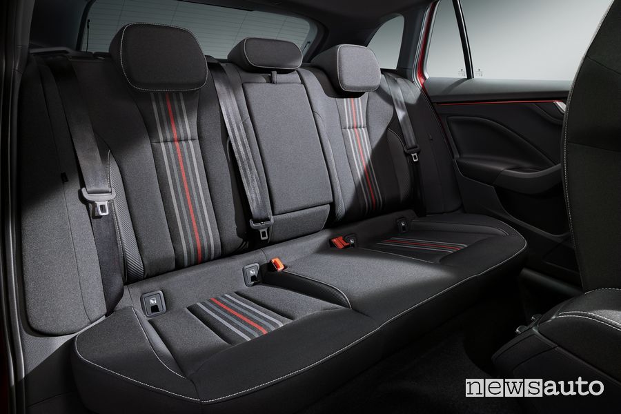 Nuova Skoda Scala Monte Carlo sedili posteriori