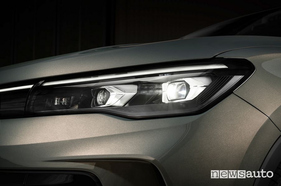 Nuova Volkswagen Tiguan firma luminosa anteriore