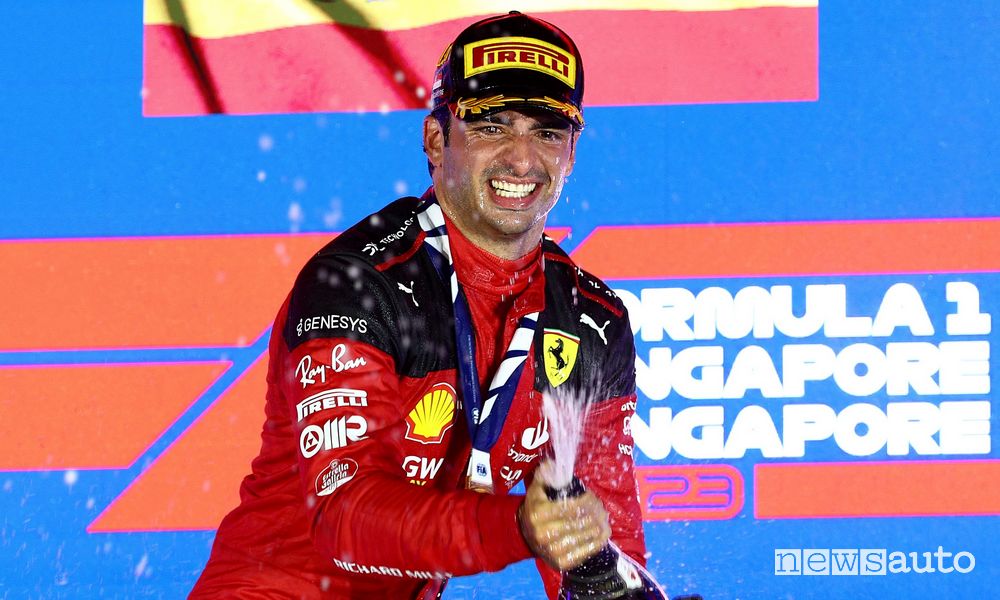 F1 gara Singapore 2023 vittoria Ferrari Carlos Sainz podio