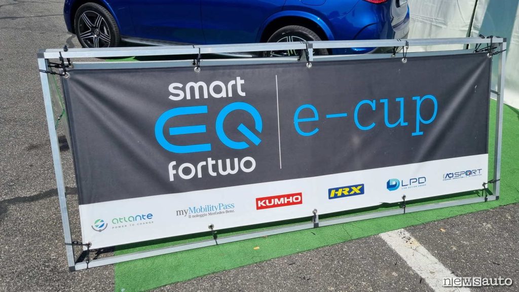 smart EQ fortwo e-cup 