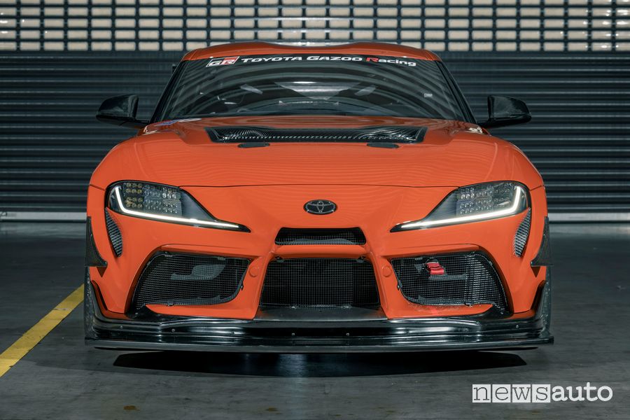 Toyota Supra GT4 100 Edition frontale