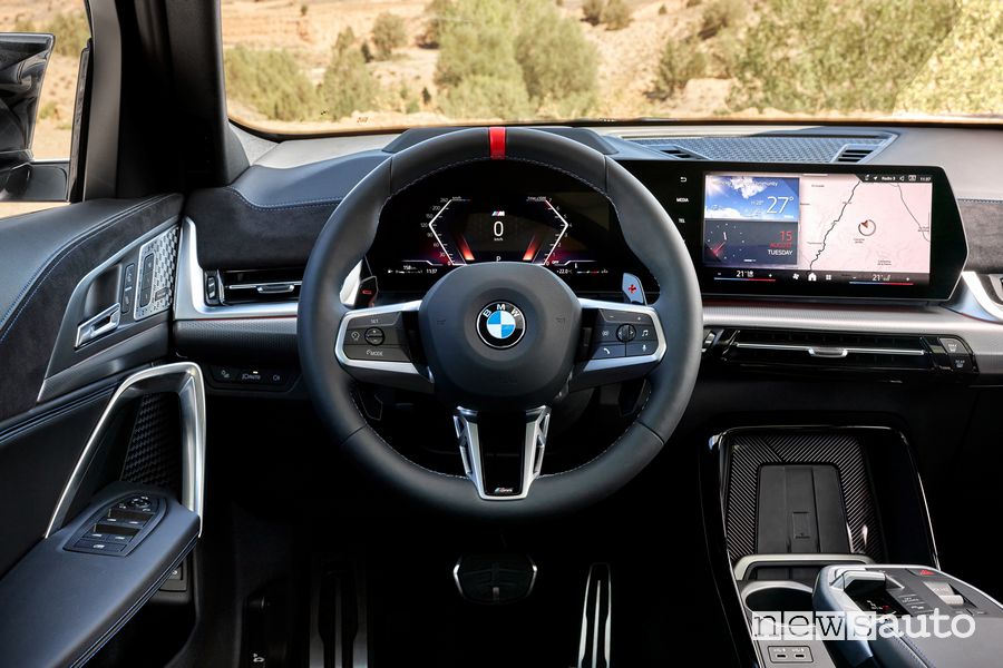 BMW X2 M35i xDrive plancia abitacolo