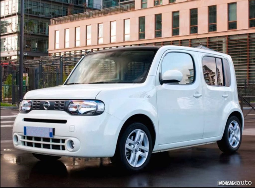 Nissan Cube 