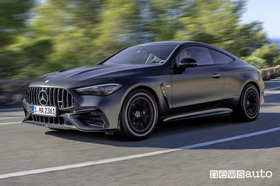Mercedes CLE 53 4Matic+ Coupé su strada