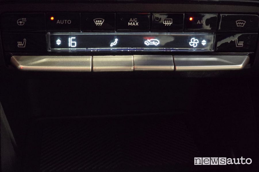 Nuova Citroen e-C3 comandi clima abitacolo