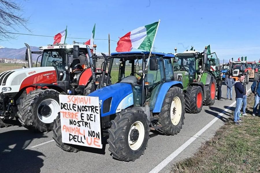 Tractor farming protest 