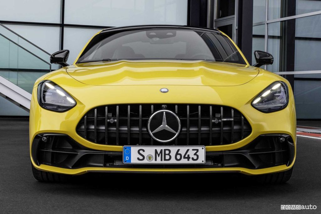 Mercedes-AMG GT 43 Coupe front