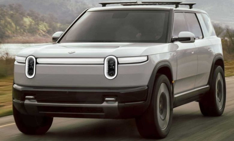 Rivian R2 su strada