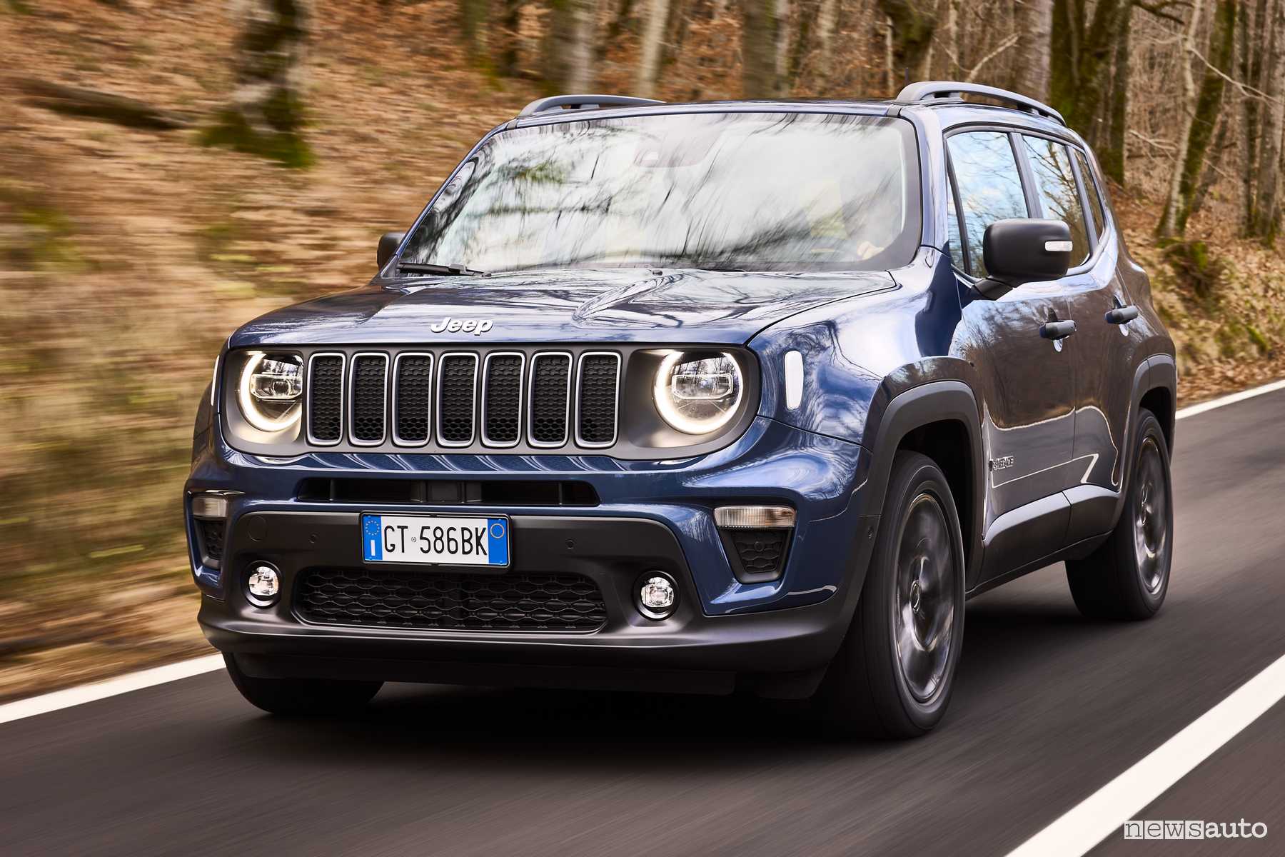 Jeep Renegade e-Hybrid su strada