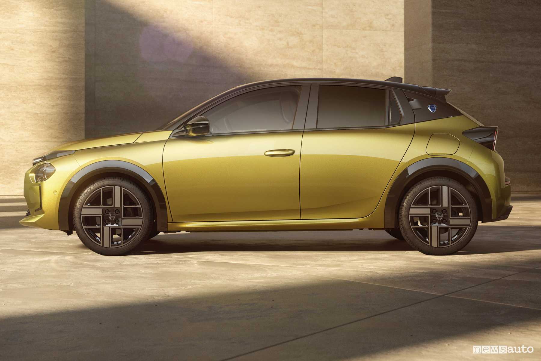 Nuova Lancia Ypsilon ibrida laterale