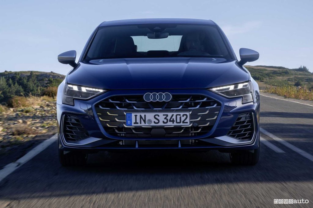 Audi S3 Sedan su strada