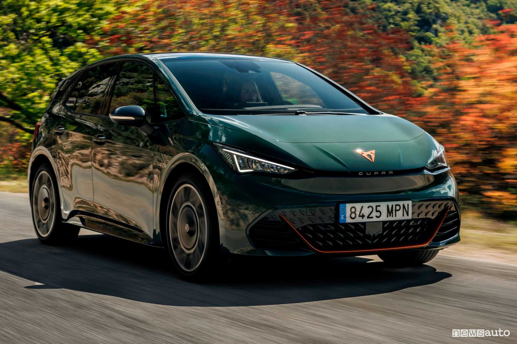 Cupra Born VZ su strada
