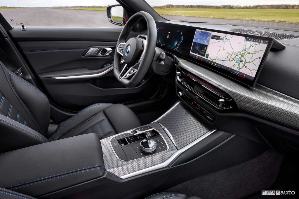 New BMW 3 Series 330e Touring cockpit dashboard
