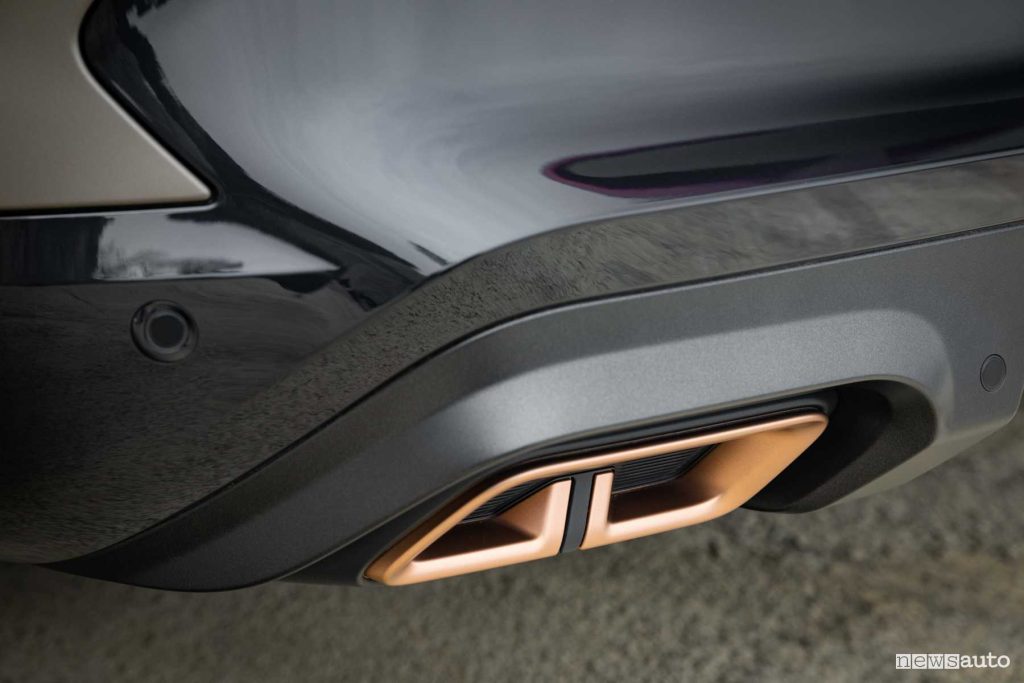 New Cupra Formentor exhaust simulated copper chrome plating
