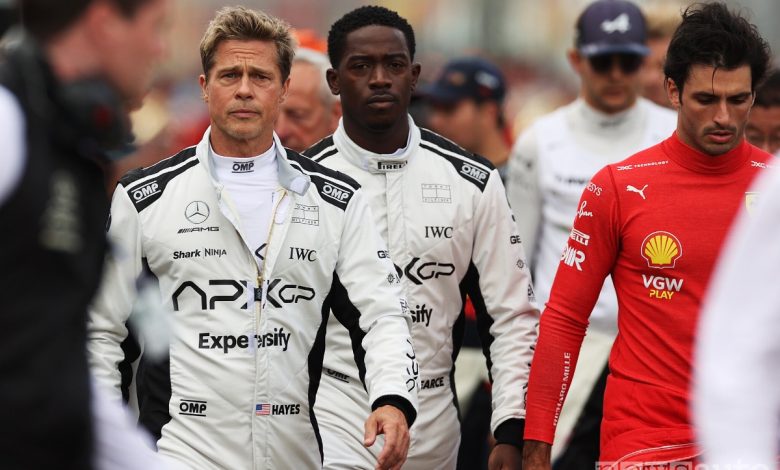 Pitt, Idris e Sainz nel Paddock di F1