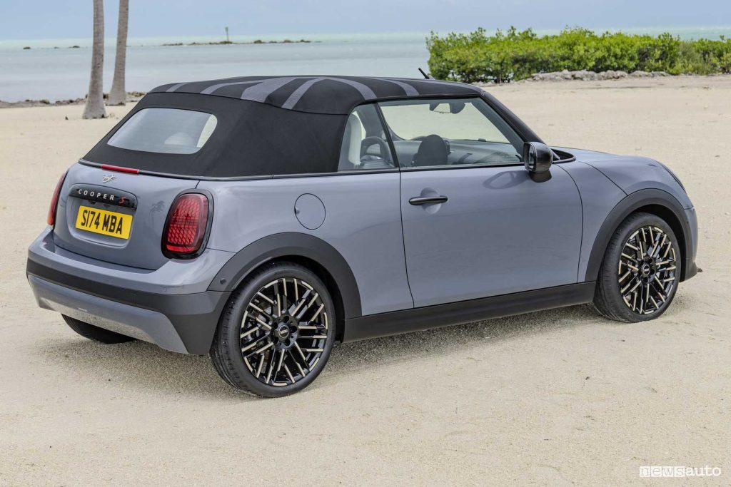 Mini Cooper Convertible S top closed