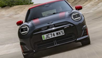 Mini John Cooper Works Electric in movimento