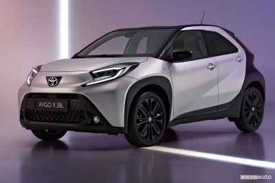 Toyota Aygo X JBL anteriore 3/4
