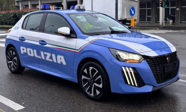 Peugeot E-208 elettrica alla Polizia