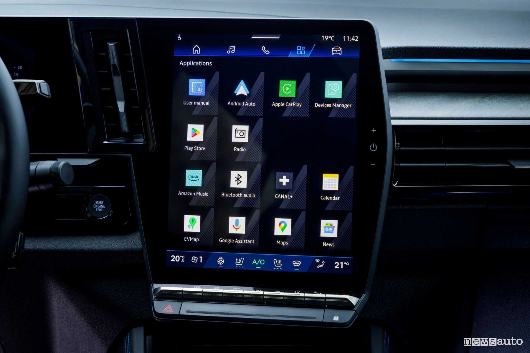 Sistema multimediale Renault OpenR Link, l’infotainment evoluto con Google integrato