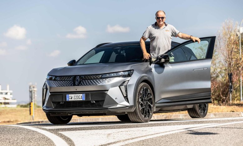 Renault Scenic E-Tech Esprit Alpine test con Giovanni Mancini