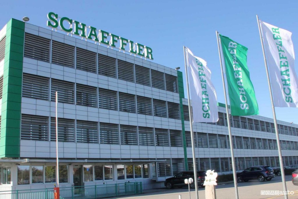 crisi Schaeffler, crisi di un'azienda dell'indotto auto