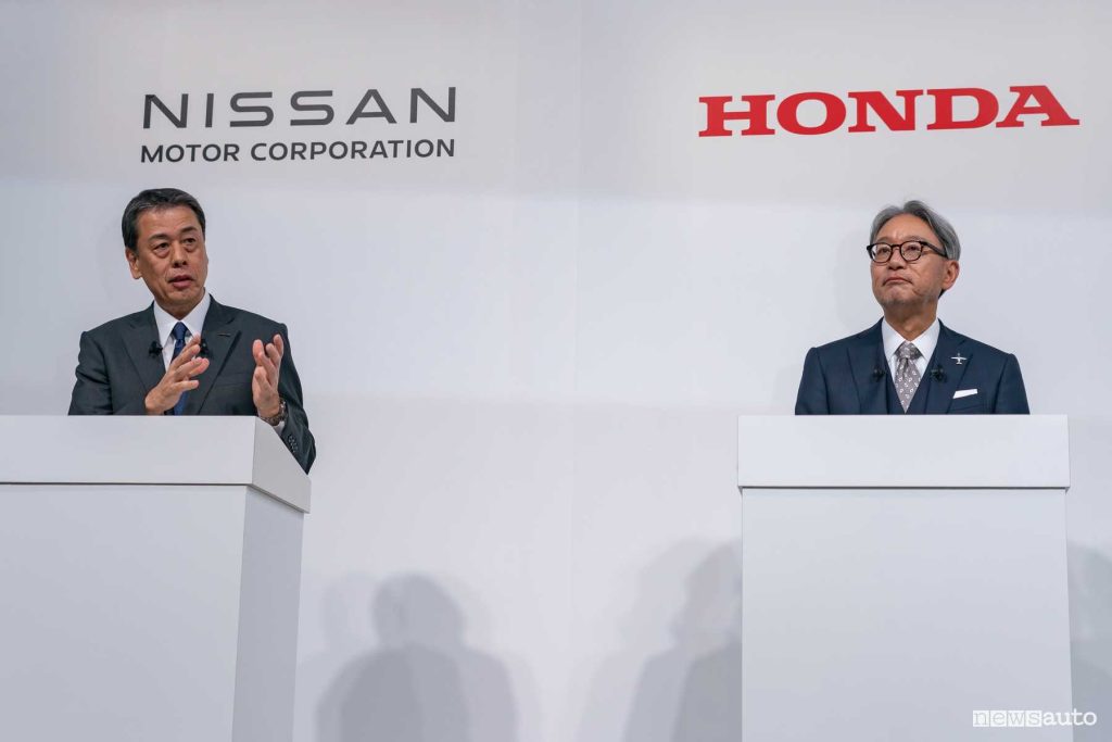 Makoto Uchida, CEO Nissan e Toshihiro Mibe, Honda Director