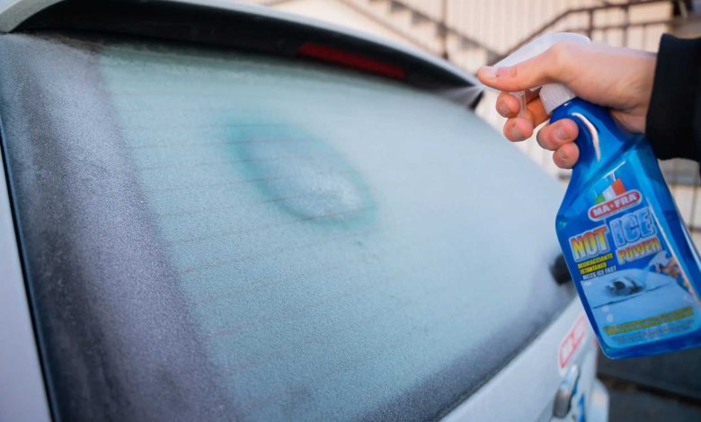 Come sghiacciare i vetri in inverno