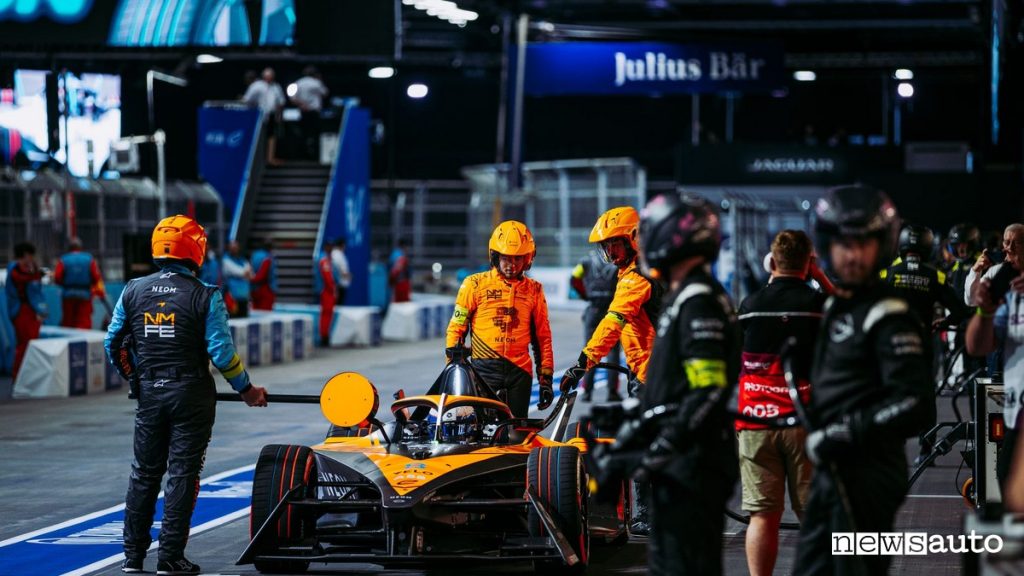 Pit Stop Formula E con pit boost